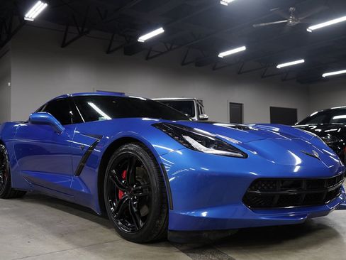 Used 2016 Chevrolet Corvette Stingray Coupe w/ Battery Protection Package RWD image 7