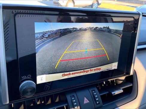 Used 2025 Toyota RAV4 XLE Premium image 26