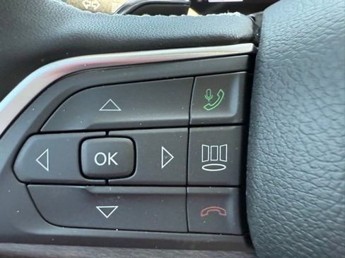 New 2025 Jeep Grand Cherokee L Limited w/ Trailer Tow Package image 15