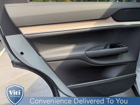 Used 2025 Volvo EX90 Ultra image 20