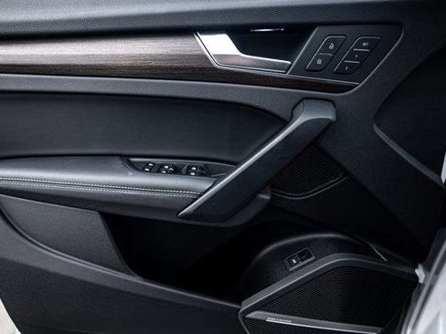 Certified 2024 Audi Q5 2.0T Premium Plus w/ Premium Plus Package image 11