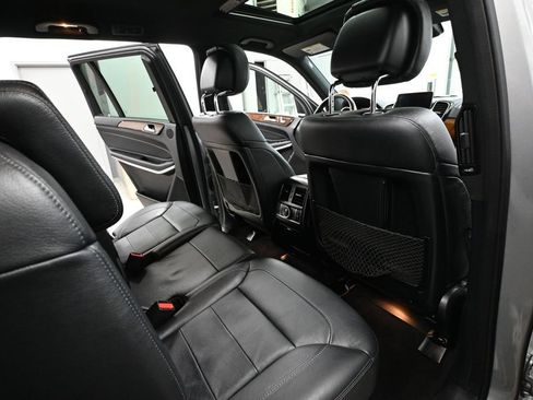 Used 2017 Mercedes-Benz GLS 550 4MATIC image 48