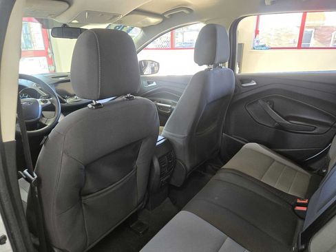 Used 2016 Ford Escape SE w/ Equipment Group 201A AWD/4WD image 28