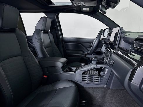 Used 2025 Toyota 4Runner TRD Off-Road Premium image 7