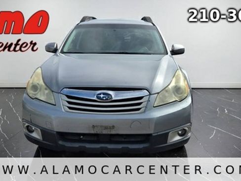 Used 2011 Subaru Outback 2.5i Premium AWD/4WD image 8