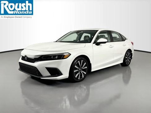 Certified 2024 Honda Civic EX image 1