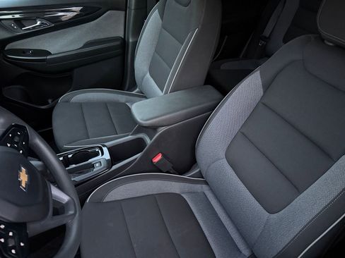 Used 2025 Chevrolet TrailBlazer LT image 36