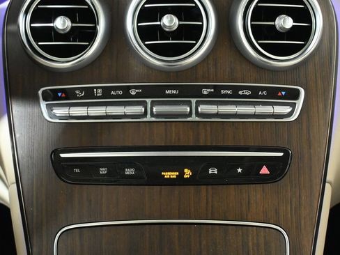 Certified 2022 Mercedes-Benz GLC 300 4MATIC image 24