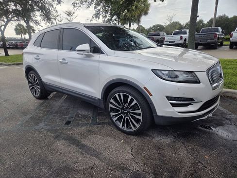 Used 2019 Lincoln MKC Reserve AWD/4WD image 2
