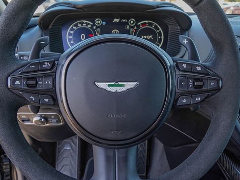 Used 2024 Aston Martin DBX 707 image 21