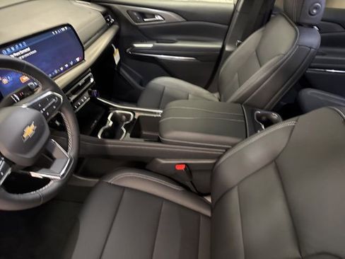 New 2026 Chevrolet Traverse LT FWD image 35