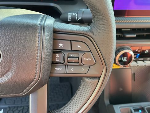 Certified 2025 Toyota Tacoma TRD Pro AWD/4WD image 24
