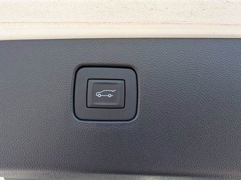 Used 2025 Buick Envista Avenir FWD image 14
