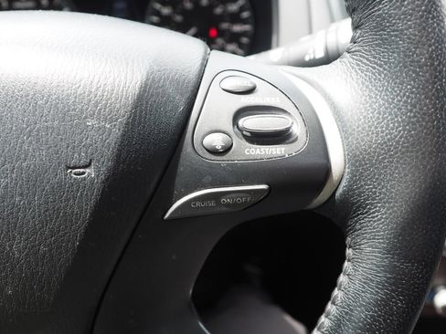 Used 2019 Nissan Pathfinder Platinum AWD/4WD image 32