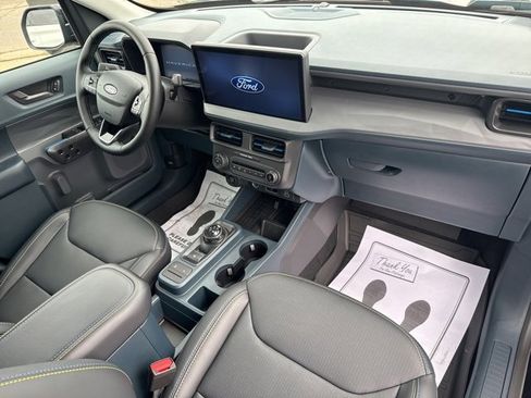 New 2025 Ford Maverick Lobo image 7