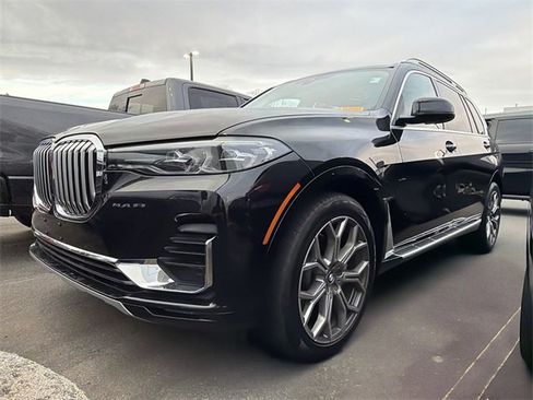 Used 2020 BMW X7 xDrive40i w/ Cold Weather Package image 2