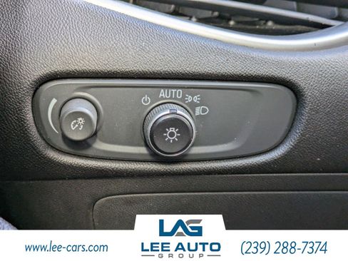 Used 2019 Chevrolet Malibu LS image 17