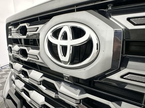 Used 2025 Toyota Tundra Platinum image 33