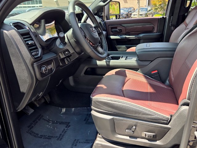 Used 2026 RAM 3500 Limited AWD/4WD image 11