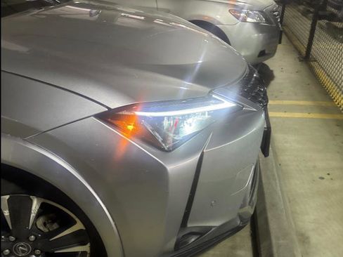 Used 2021 Lexus UX 250h F Sport w/ F Sport Premium Package AWD/4WD image 12
