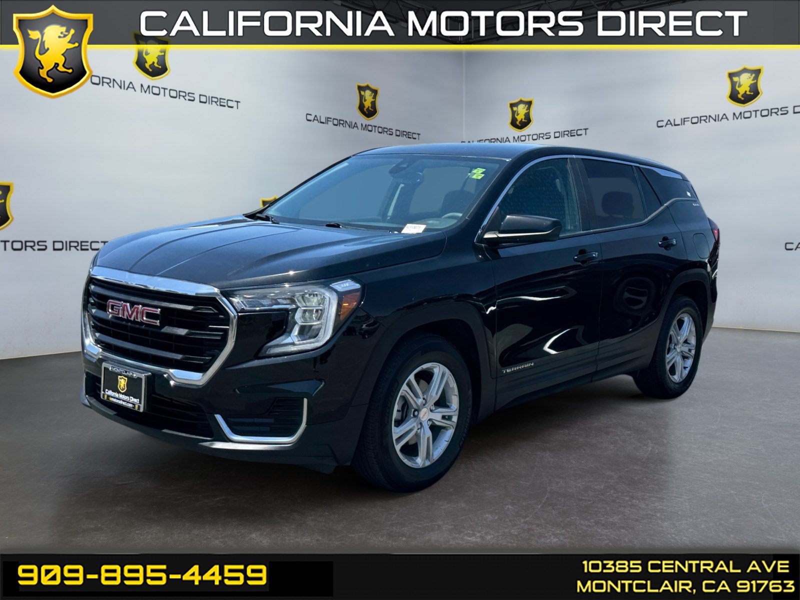 Used 2022 GMC Terrain SLE FWD image 1