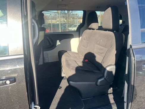 Used 2017 Dodge Grand Caravan SE w/ Power Window Group image 28