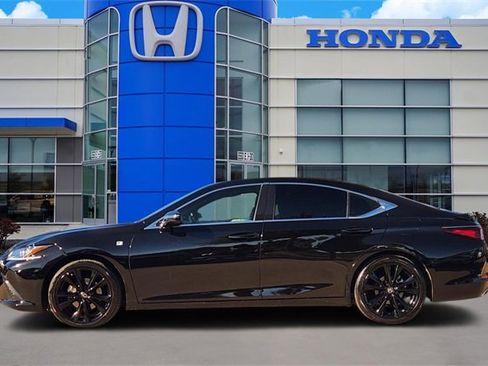 Used 2023 Lexus ES 350 F Sport w/ Accessory Package (Z2) image 3