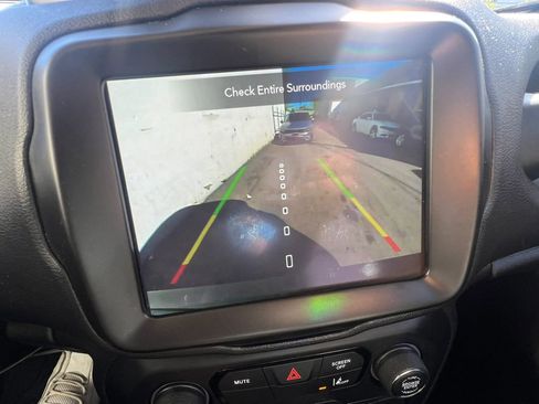 Used 2021 Jeep Renegade Limited AWD/4WD image 26