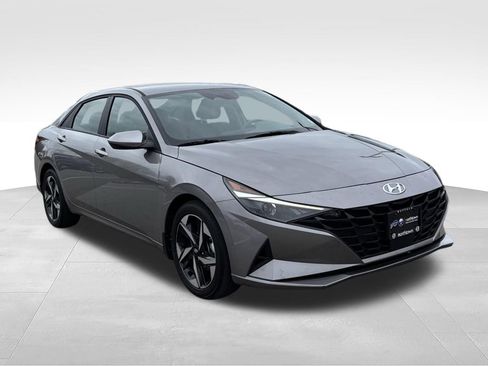 Used 2023 Hyundai Elantra SEL w/ Convenience Package FWD image 33