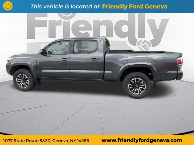 Used 2022 Toyota Tacoma TRD Sport AWD/4WD image 5