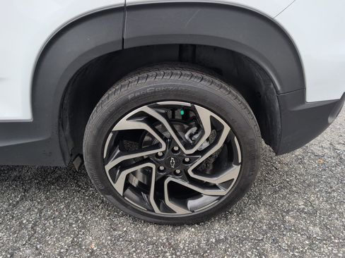 Used 2024 Chevrolet TrailBlazer RS image 4