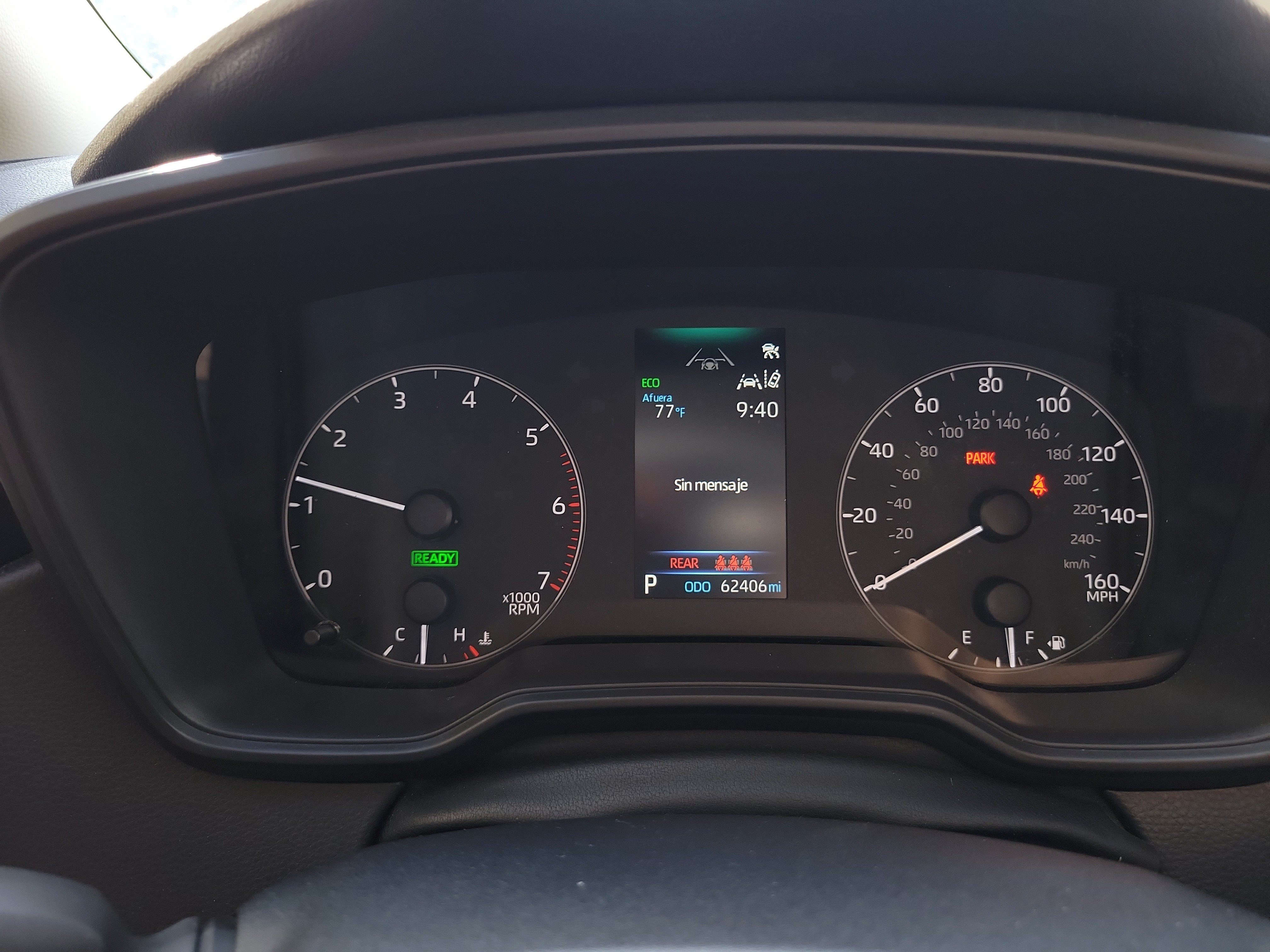 Used 2025 Toyota Corolla LE FWD image 29
