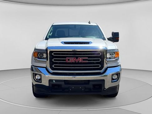 Used 2018 GMC Sierra 3500 SLE w/ SLE Preferred Package AWD/4WD image 8