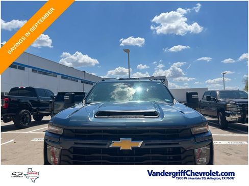 Used 2025 Chevrolet Silverado 2500 Custom w/ Custom Value Package AWD/4WD image 6