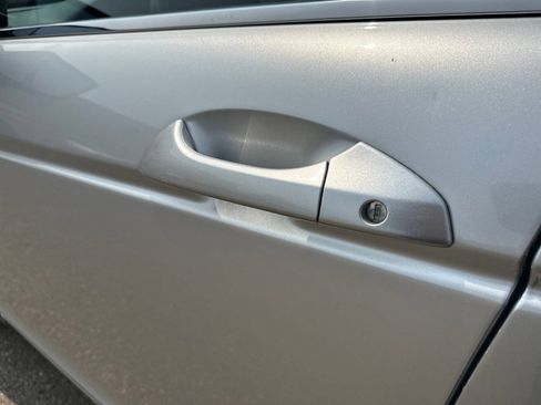 Used 2012 Honda Accord LX image 9