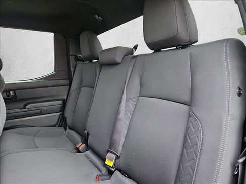 Used 2025 Toyota Tacoma SR5 AWD/4WD image 18