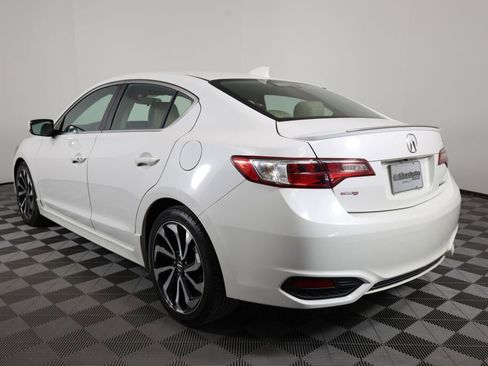 Used 2018 Acura ILX w/ Special Edition Package FWD image 4