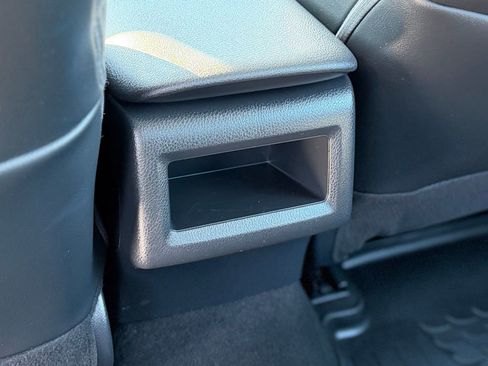 Used 2022 Toyota Camry SE image 8