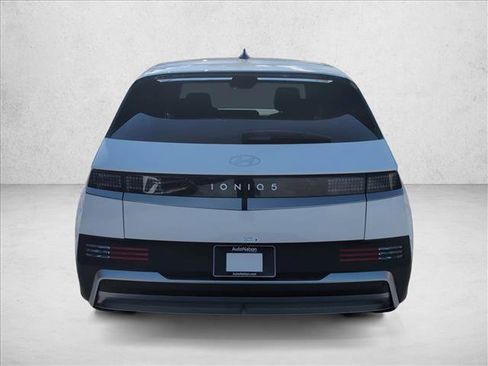 New 2026 Hyundai Ioniq 5 SEL image 8