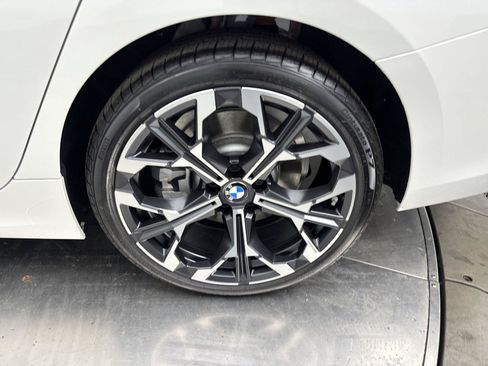 New 2026 BMW 330i xDrive Sedan w/ Premium Package AWD/4WD image 27