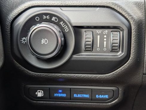 Used 2022 Jeep Wrangler Unlimited Rubicon 4xe w/ Steel Bumper Group AWD/4WD image 21