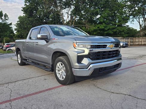Used 2024 Chevrolet Silverado 1500 LT w/ Z71 Off-Road Package AWD/4WD image 1