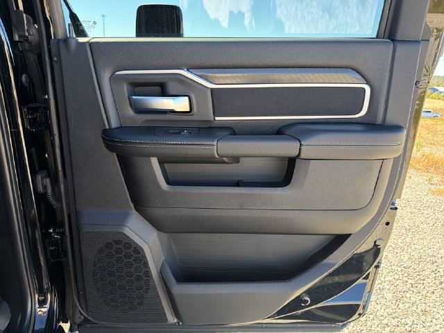 New 2027 RAM 3500 Big Horn AWD/4WD image 33