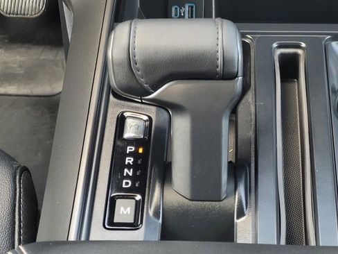 Certified 2024 Ford F150 Lariat image 28