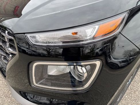 New 2026 Hyundai Venue SEL image 16