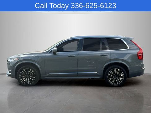 Used 2023 Volvo XC90 T8 Core AWD/4WD image 2