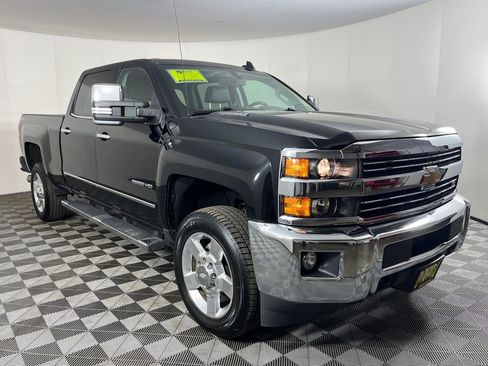Used 2016 Chevrolet Silverado 2500 LTZ w/ Duramax Plus Package AWD/4WD image 3