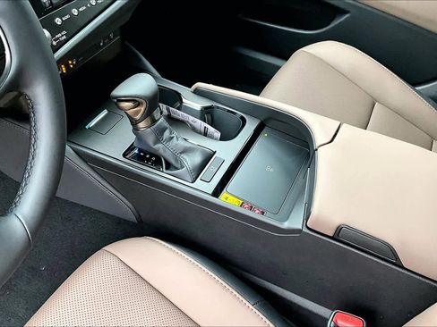 New 2025 Lexus ES 350 image 7