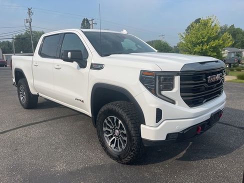 Used 2023 GMC Sierra 1500 AT4 AWD/4WD image 7