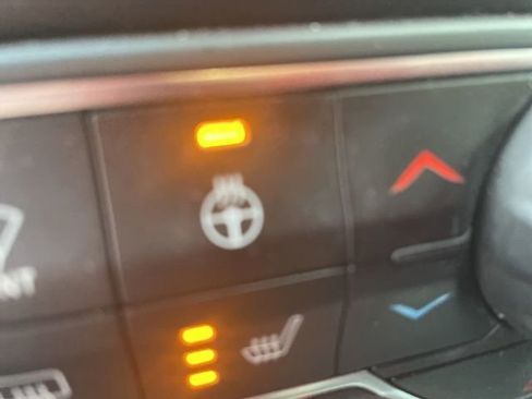 Used 2020 Jeep Gladiator Rubicon w/ Dual Top Group image 7